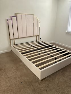 Queen Bed