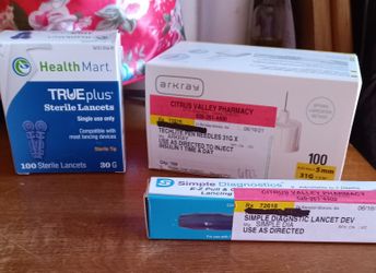 True Plus Sterile Lancets/E-Z Pull & Click Style/Tech Lite