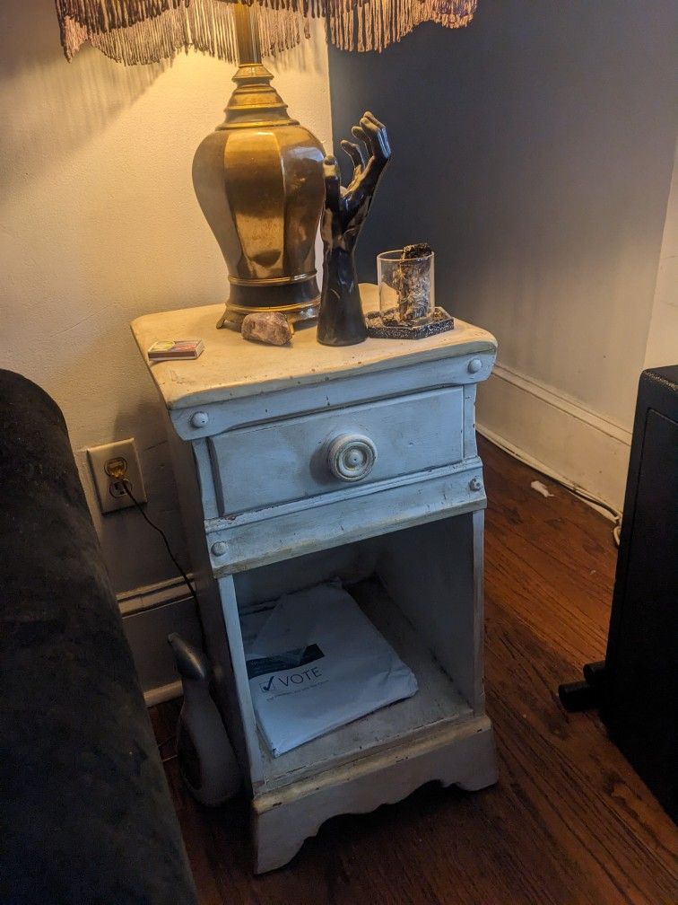 Rustic Chic End Table