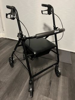 Aluminum Rollator Walker – New