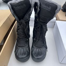 Timberland Women’s Water Proof Snow Boots Size 8