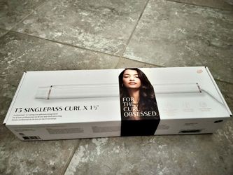 T3 curling iron extra length 1.5’