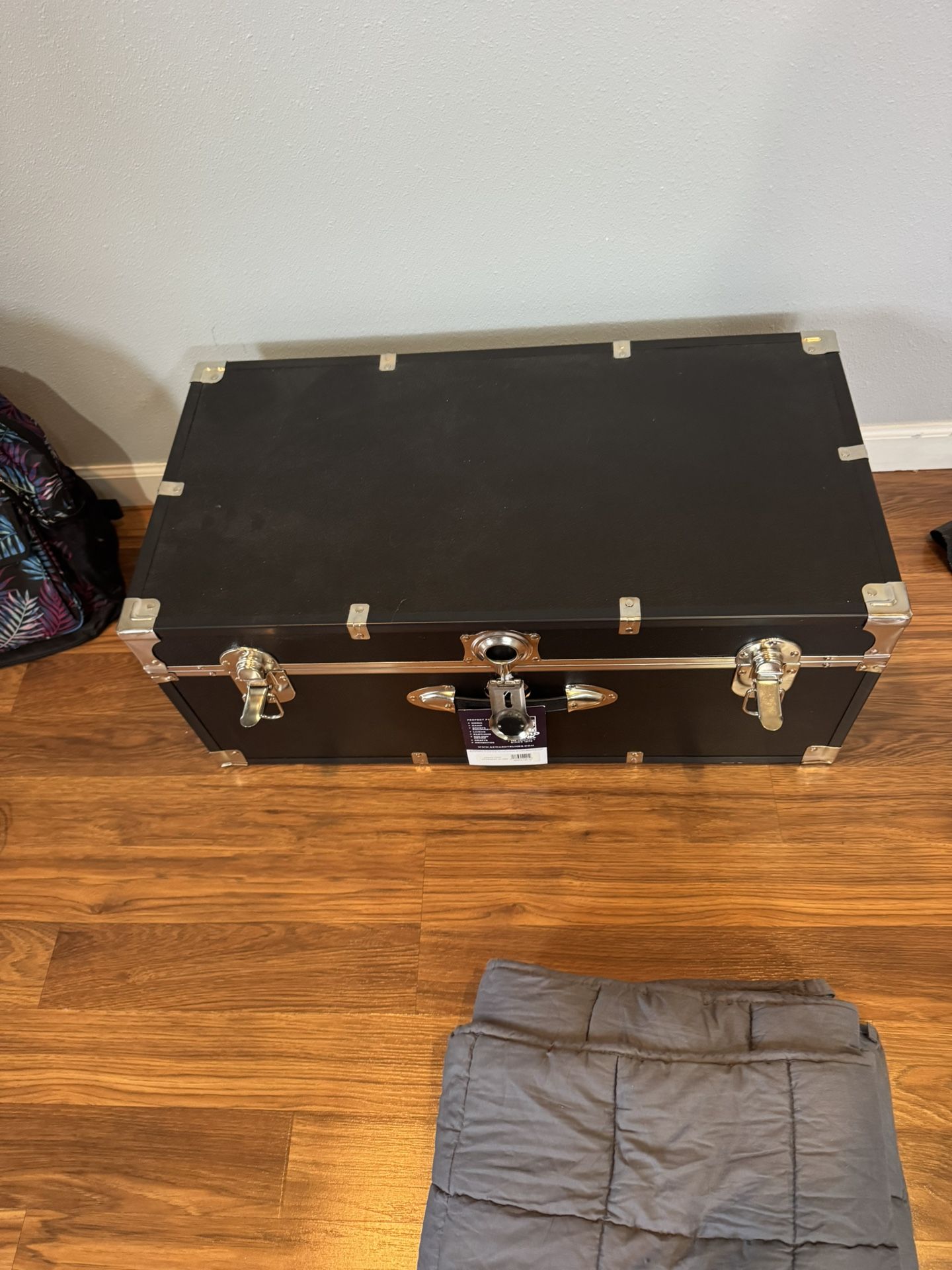 Seward Trunk With Lock