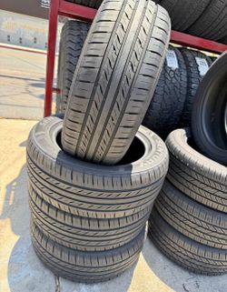 205-60R16 vendo set de llantas Century usadas en perfecta condición 80%