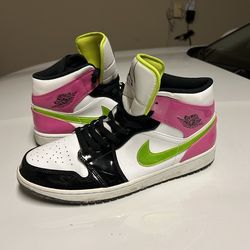 Nike Air Jordan 1 Mid SE "Cyber/Active Fuchsia   Men Size US 13