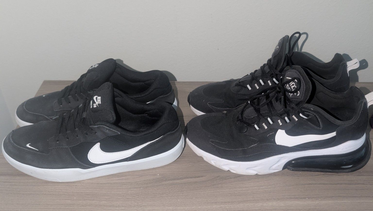 Two Pairs Black And White Men's Nikes Size 9