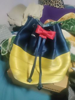 Harveys snow white park hopper bag