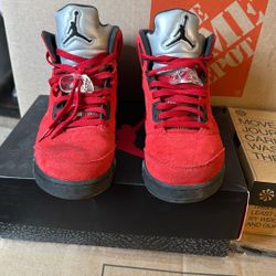 Retro Jordan 5’s Raging Bull 