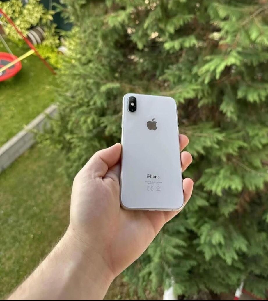 iPhone XS Unlocked With Warranty