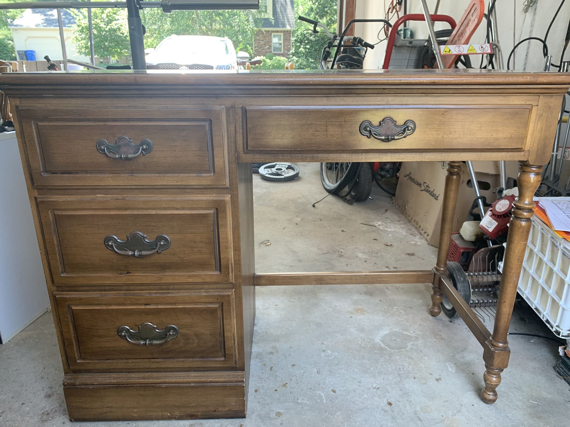 Vintage Ethan Allen Kling Colonial Desk