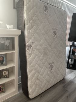 Full mattress 