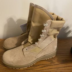 NWT Rocky Army Combat Boots ( Hot Weather) Size 10 W