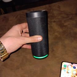 Brand New Never Used Compact But Powerful Barrel Speaker By Bassjaxx