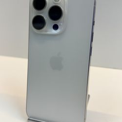 Apple iPhone 15 PRO 128gb. ( Fully Unlocked )