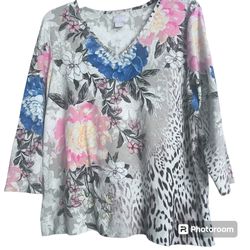 Chico's Women Sz 3 Floral Animal Mixed Print V-Neck 3/4 Sleeve Everyday Blouse