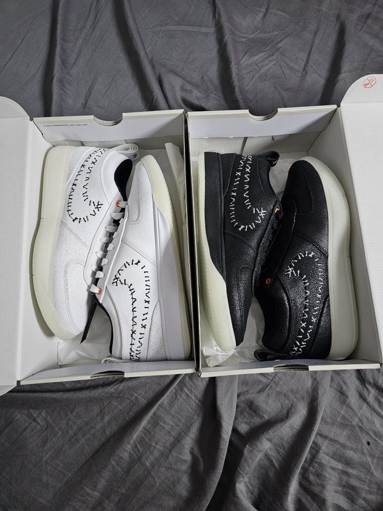 Nike Book 1 "NIGHTMARE BEFORE CHRISTMAS "