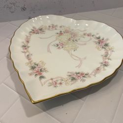 Mikasa Forever Heart-Shaped Porcelain Decorative Plate