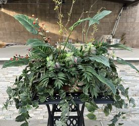 Custom Decor Foliage Basket