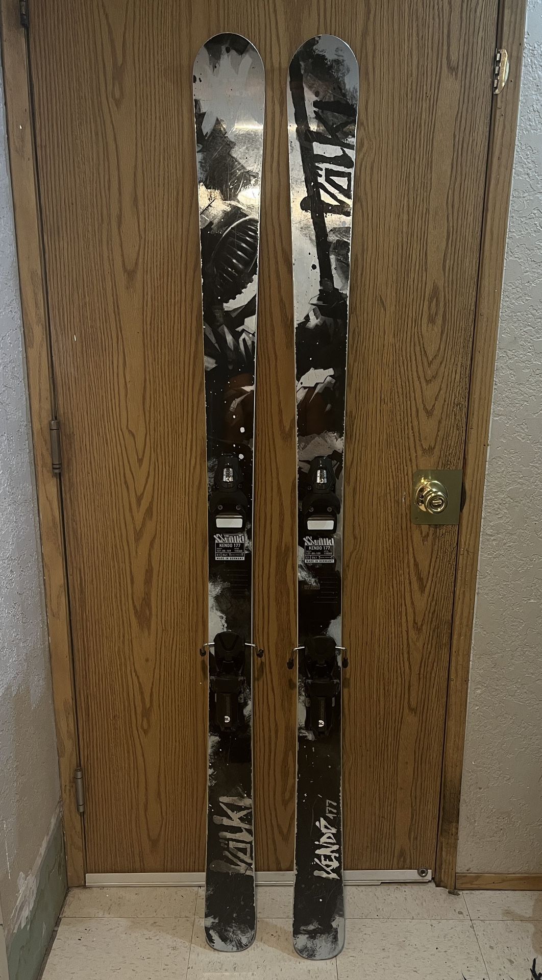 Volkl Kendo 177 Skis
