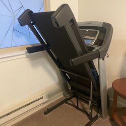 PENDING pickup - Free treadmill - you move