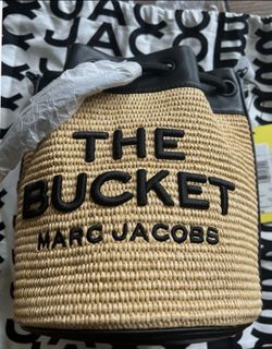 New & 100% Authentic MARC JACOBS