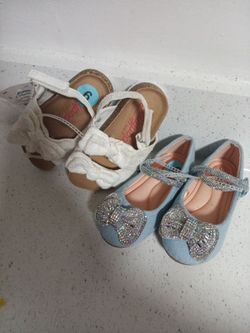 Girls shoes Both For $15🙀$8each