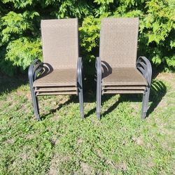 OUTDOOR CHAIRS AND TABLE