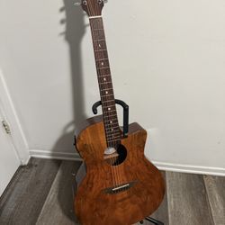 Luna Acoustic Guitar 