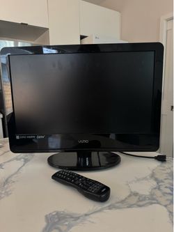 Vizio TV (22 inch) with remote