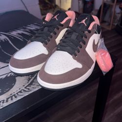 Size 10.5 Jordan 1 Low Mocha