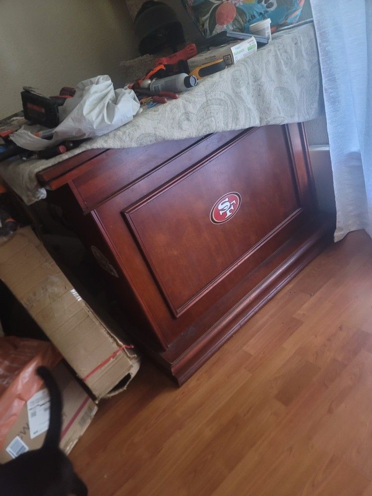 BAR (GAME TABLE)
