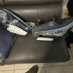 Infiniti Q50 Headlights