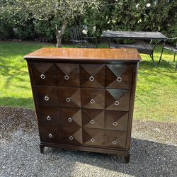 Modern Solid Wood Dresser