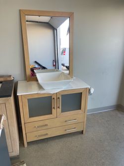 Ravenna 36 in. Single Sink Freestanding Natural Oak Bath Vanity with White Engineered Marble Top, Vessel Sink and Mirror
