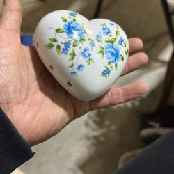 Vintage Aromatic Hanging Porcelain Heart Fragrance Holder Blue Roses