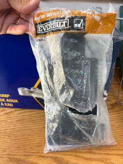 Everbilt Heavy Duty Lockable Gate Flip Latch — New in Package — $12