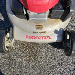 Honda lawn mower