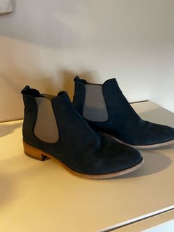 Woman booties size 36