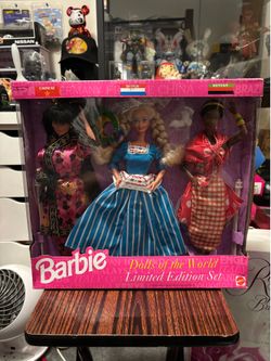 Barbie Dolls of The World Kenyan Dutch Chinese Doll 1994