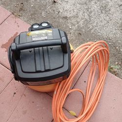 6 Gallon Air Compressor 