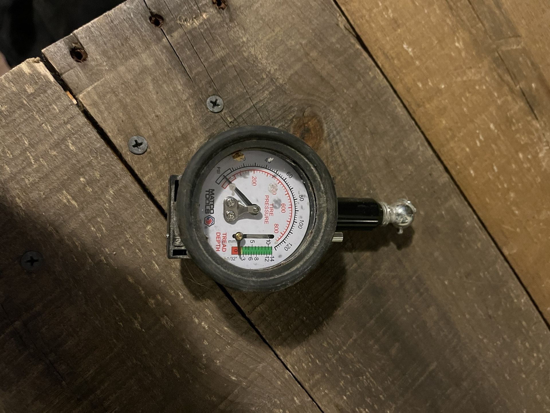 Matco Tools TIRE PRESSURE AND TREAD DEPTH GAUGE