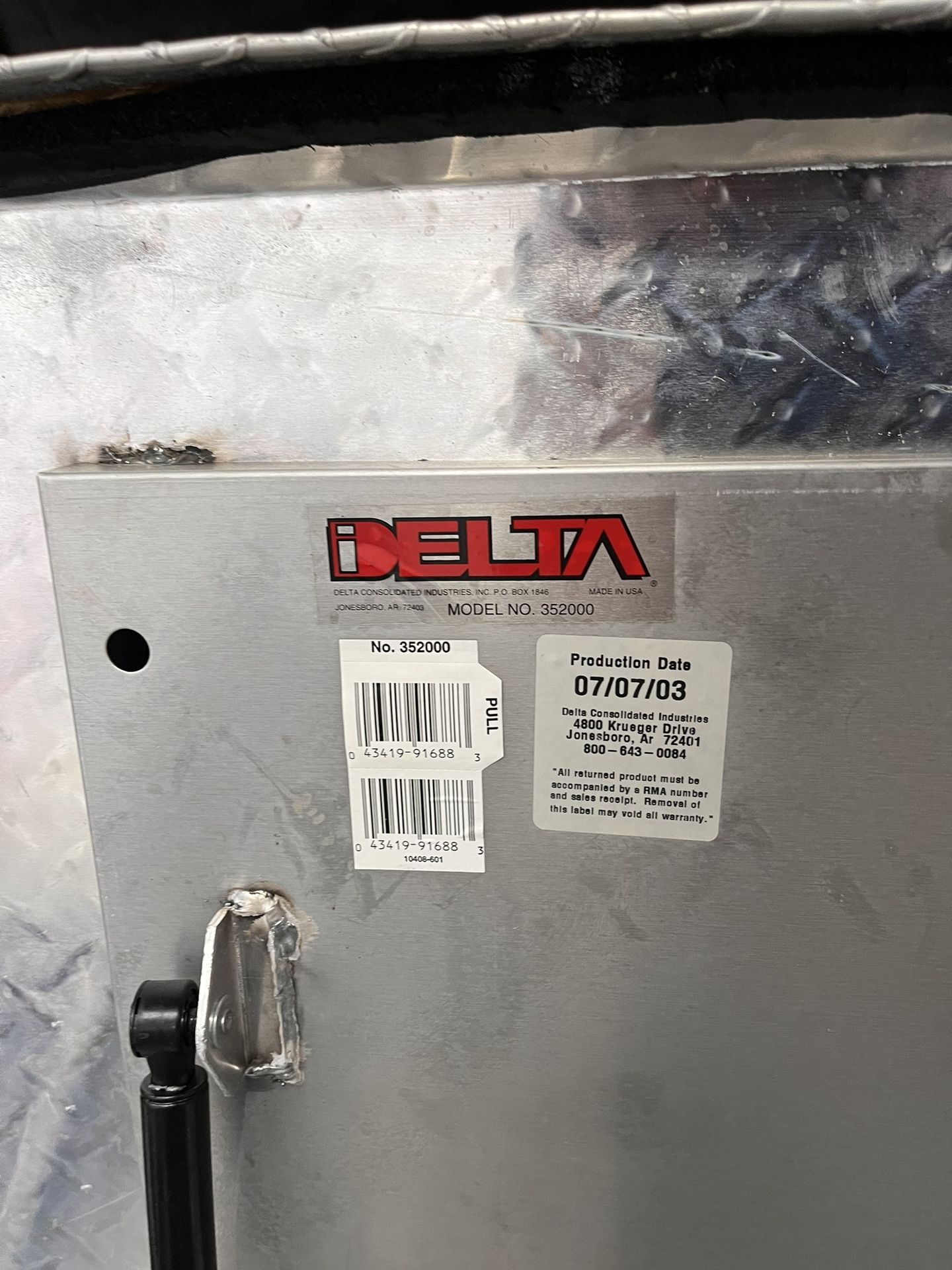 Delta Crossover Truck Box