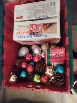 Christmas  Tree Ornament   And Flowers For Tree