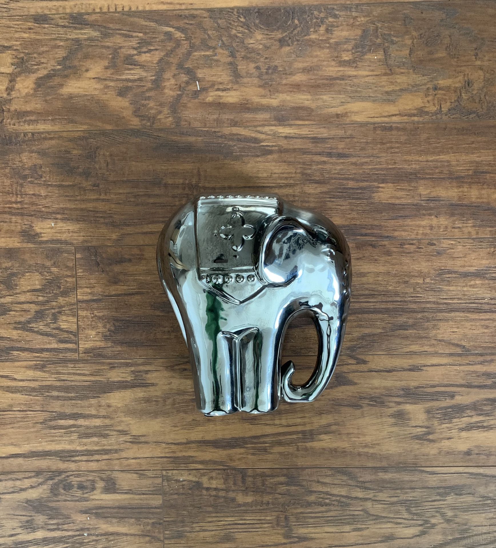 Elephant house Accessory