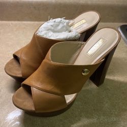 New Ladies GUESS  Leather Heels Size 8m