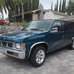1995 Nissan Pickup