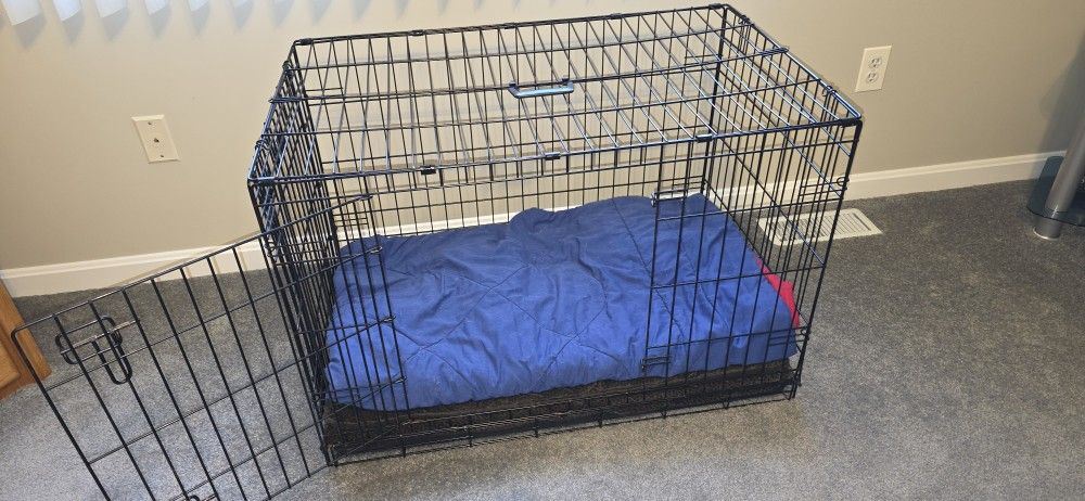 Dog Crate & Weather Tech Feeding Bowl