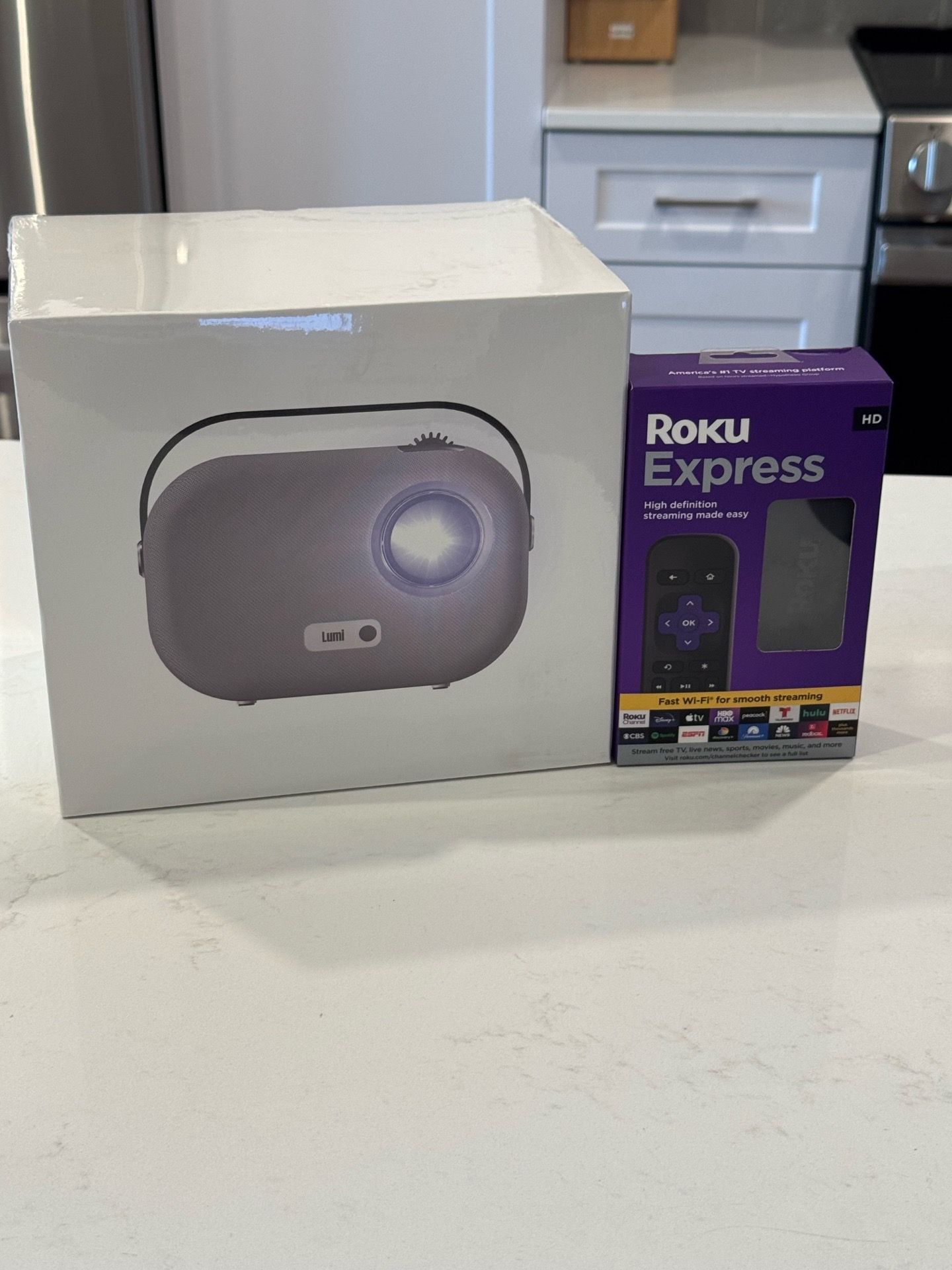 Brand New Lumi 1 Projector + Roku Express Bundle – Sealed