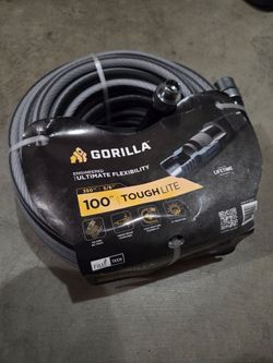 **NEW** Gorilla ToughLite 5/8 in. x 100 ft. Heavy Duty Garden Hose (Model: HYB55800)