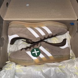 Brand New Adidas Gazelle 
